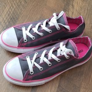 Converse size 4 pink and grey.